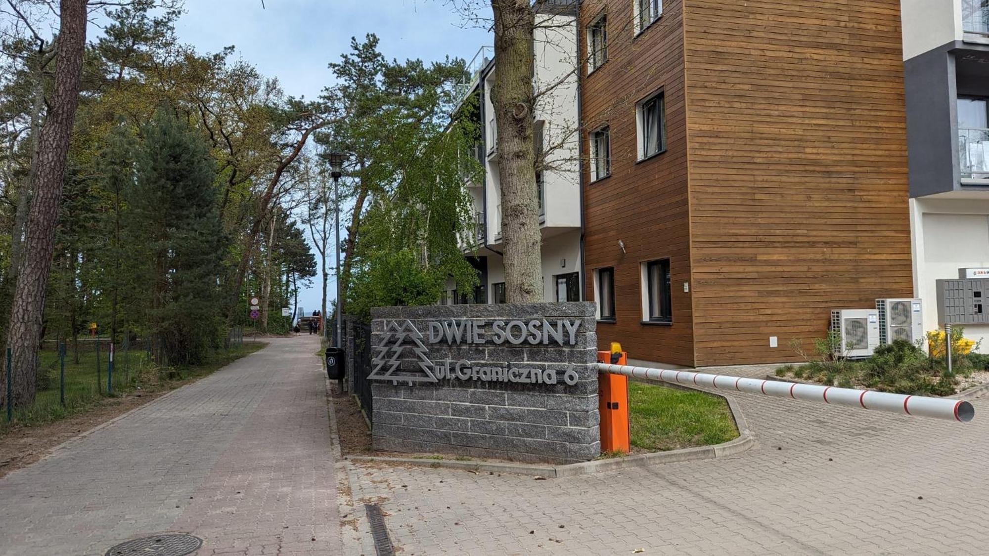 Dwie Sosny I Swierk Ustronie Morskie Esterno foto